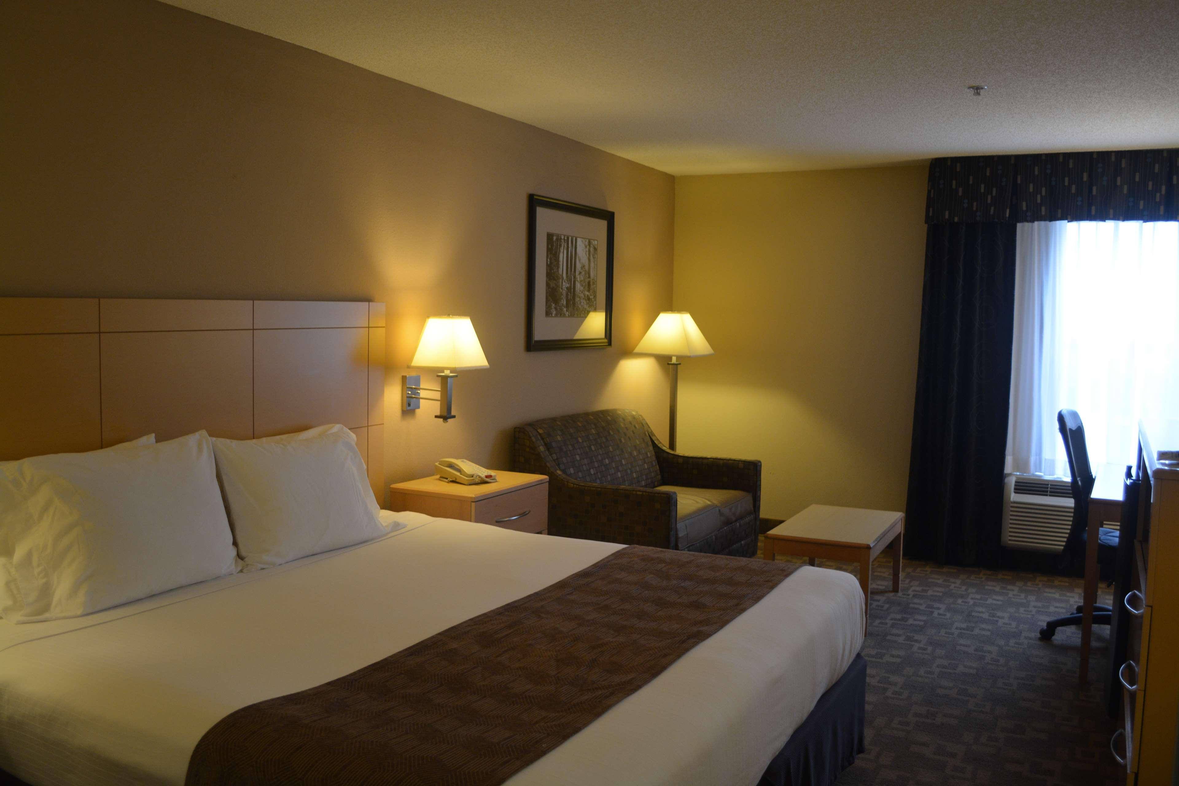 Surestay Plus Hotel By Best Western Roanoke Rapids I-95 Habitación foto