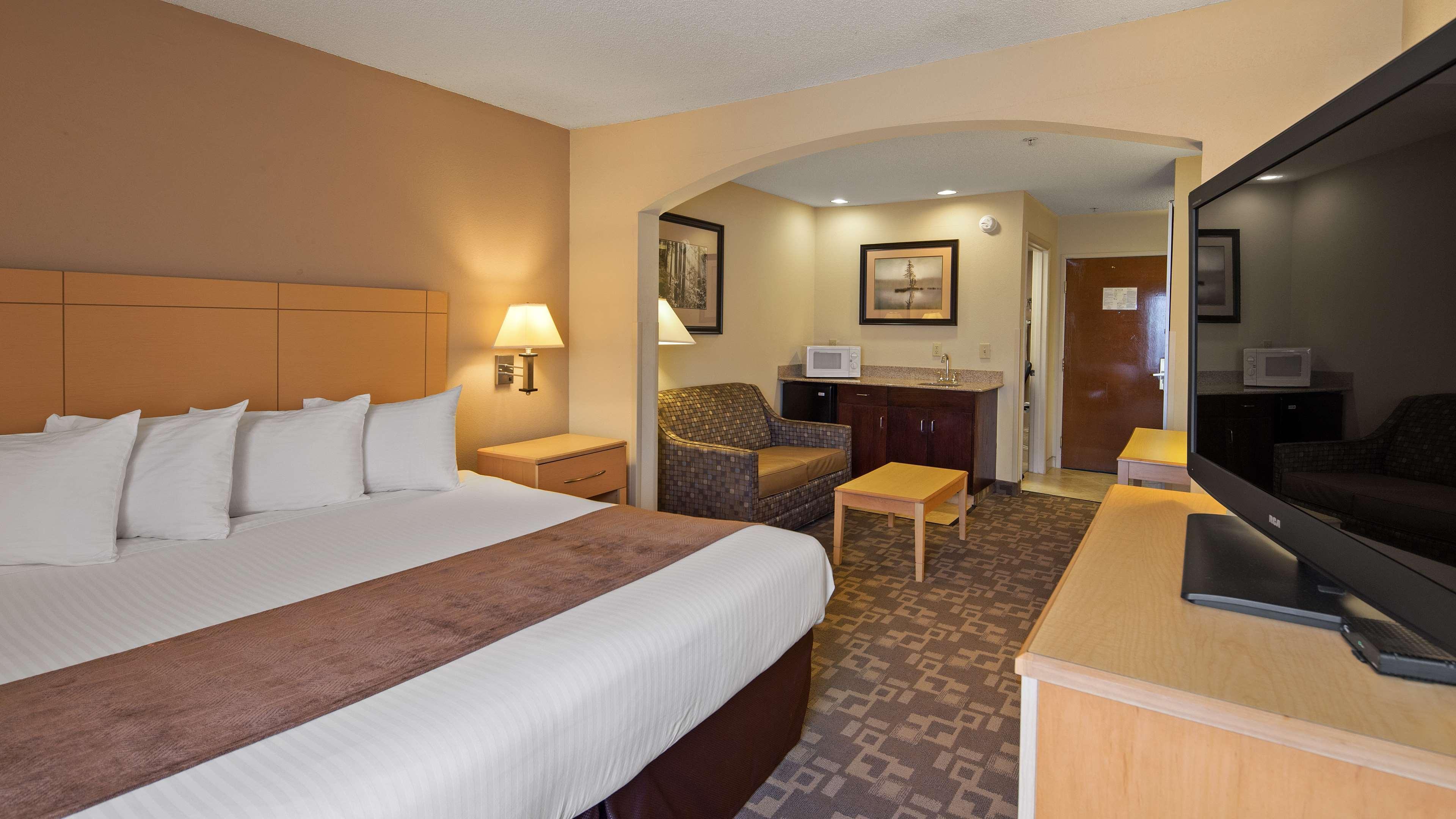 Surestay Plus Hotel By Best Western Roanoke Rapids I-95 Habitación foto