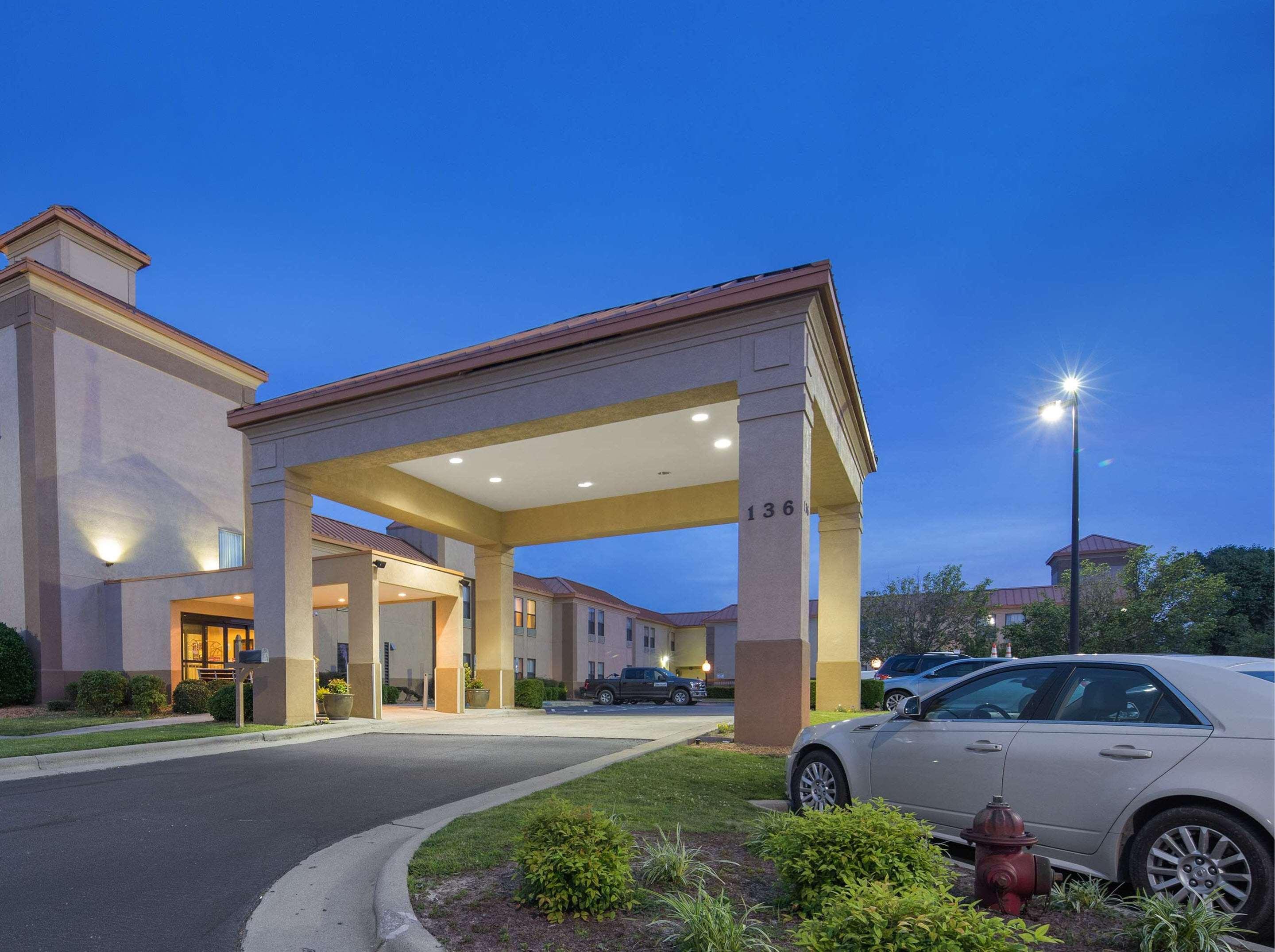 Surestay Plus Hotel By Best Western Roanoke Rapids I-95 Exterior foto