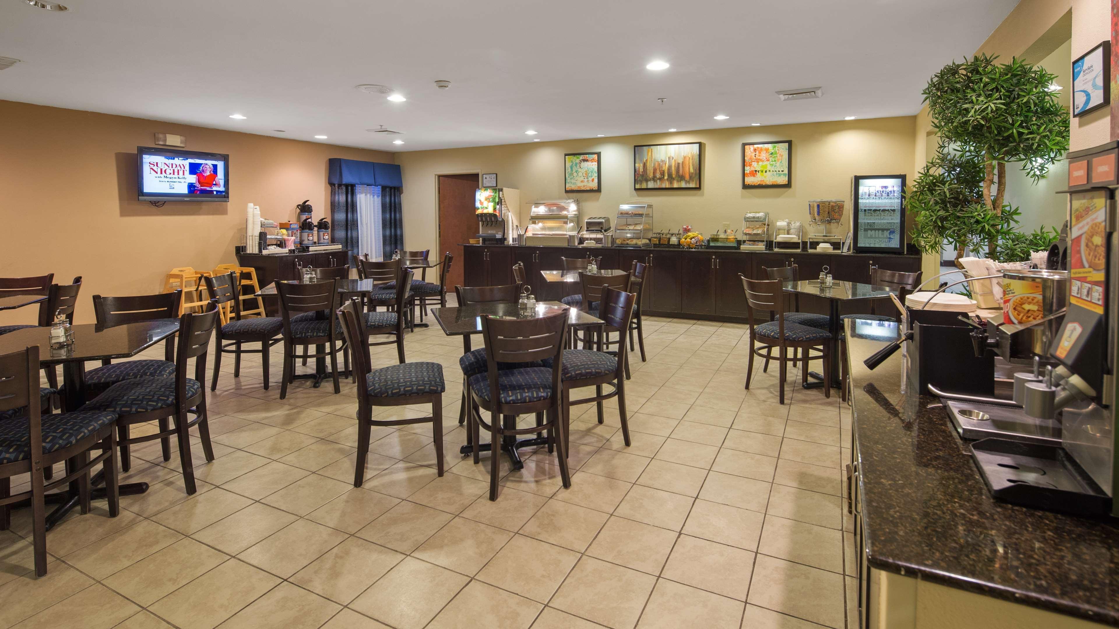 Surestay Plus Hotel By Best Western Roanoke Rapids I-95 Facilidades foto